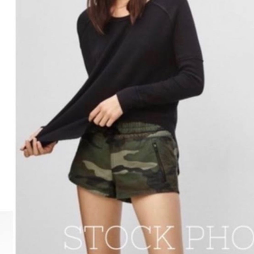 TNA camo shorts. Size small